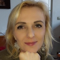 Lucie F.