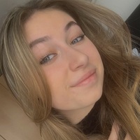 Evelína B.