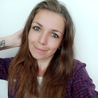 Nikol J.