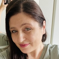 Lenka K.