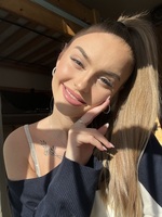 Daniela V.