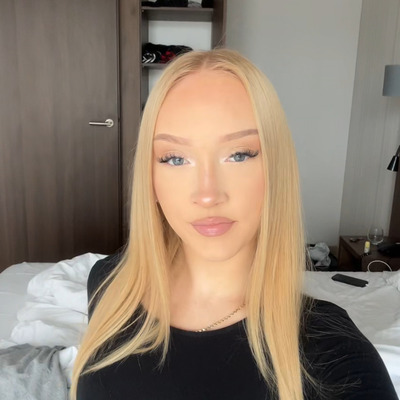 Adriana V.