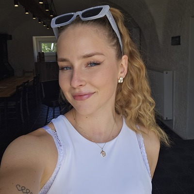 Adéla