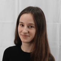 Simona B.
