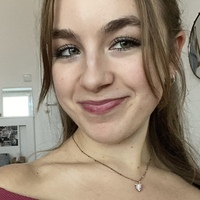 Lenka L.