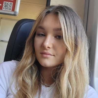 Adéla