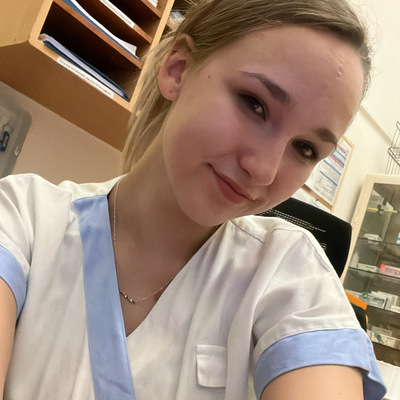 Běla