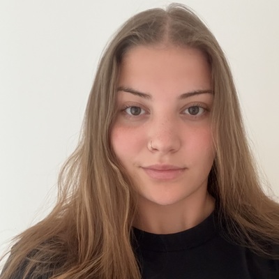 Adéla