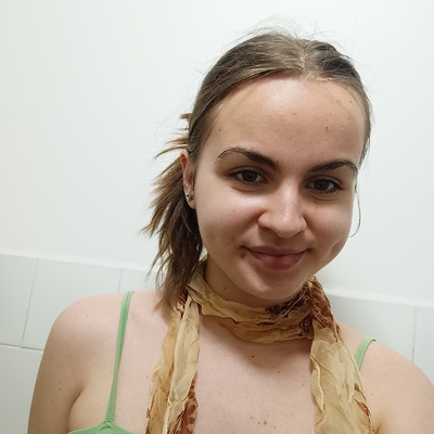 Ema H.
