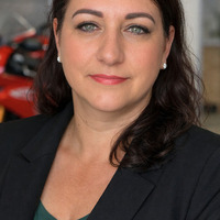 Simona V.