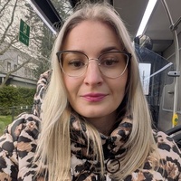 Lenka T.