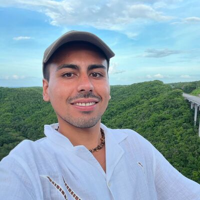 Felipe A.
