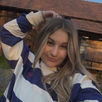 Lucie V.