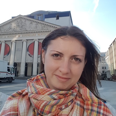 Nela M.